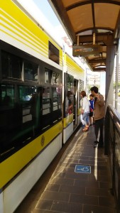 黄色の路面電車